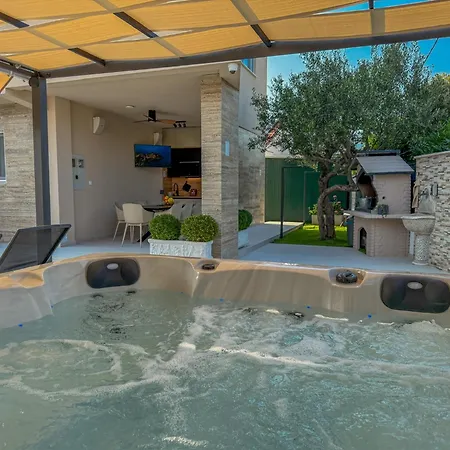 Rozzaria - Mediterranean Escape Villa