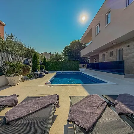 Rozzaria - Mediterranean Escape Villa